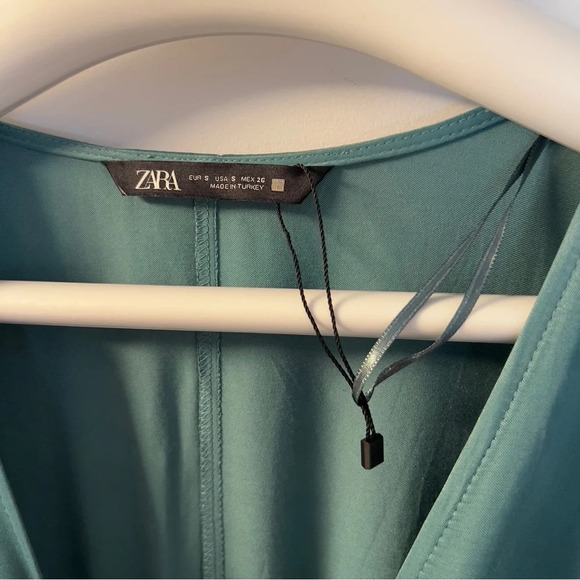 Zara SATIN EFFECT WRAP DRESS size S - Picture 9 of 11